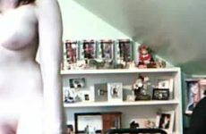 Meisje naakt voor webcam